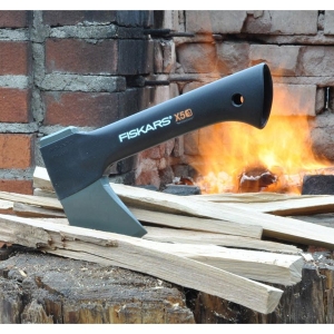 Fiskars Kamp Baltası X5